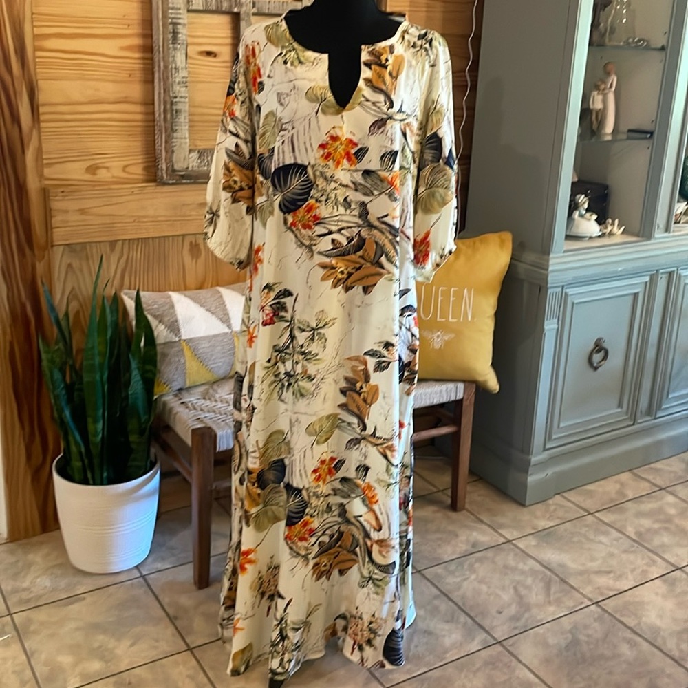 NWOT. Never worn 2X rayon tropical print dress, maxi lightweight fabric